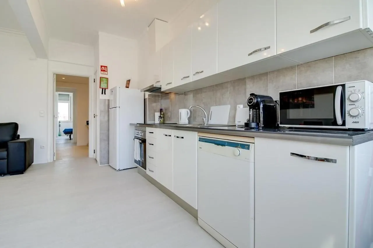 Modern 2 Bedroom Apartment With Views In Lisboa البرتغال